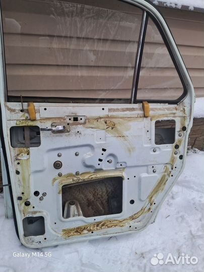 Дверь газ 3110