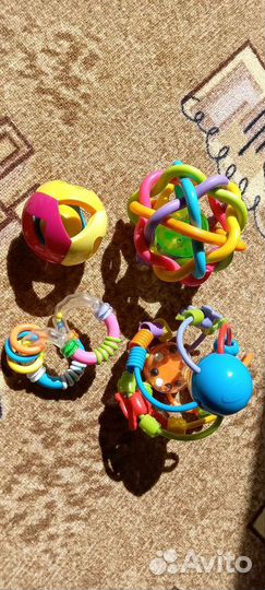 Развивающие игрушки для малышей