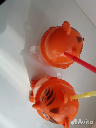 Стаканчик для ребенка, с трубочкой