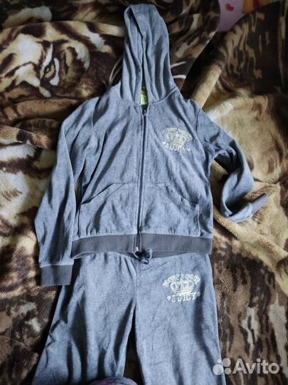 Спортивный костюм женский