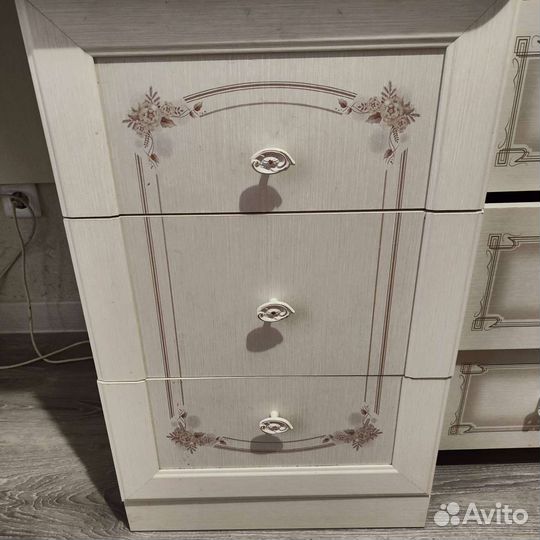 Школьный столик