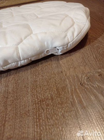 Матрас и наматрасник в коляску Nuovita