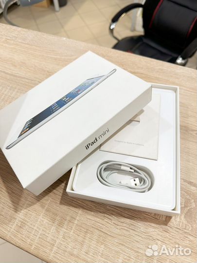 iPad mini 16Gb wi-fi + cellurar(симка)