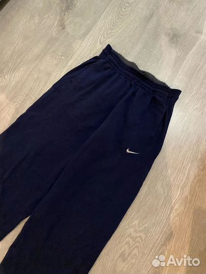 Широкие штаны Nike плотные