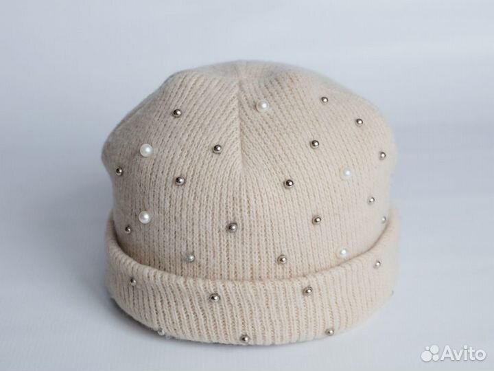 Теплая вязаная шапка 