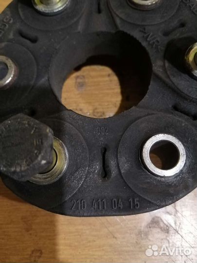 Муфта Кардана Мерседес 210 2104110415
