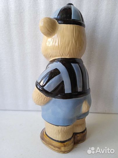 Редкая Статуэтка медведь футболист 26 см