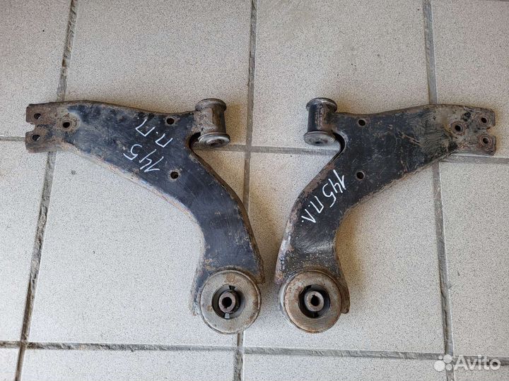 Передний рычаг Ford Mondeo 3