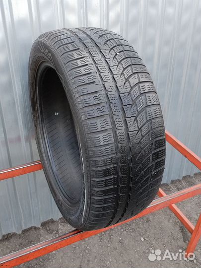 Nokian Tyres WR A4 215/50 R17