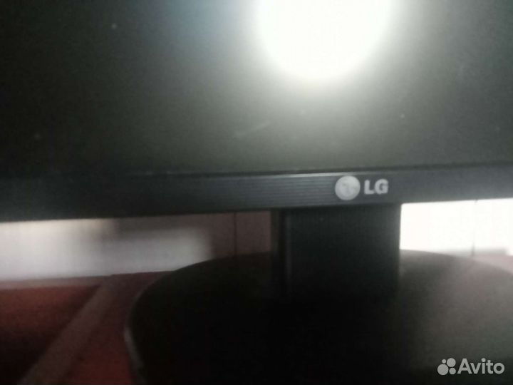 Монитор LG