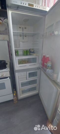 Холодильник бу Samsung No Frost