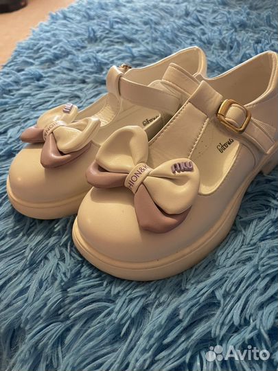 Сандали для девочки