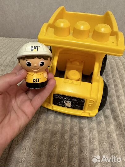 Грузовик самосвал mega bloks cat