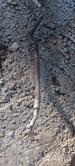 Трубка кондиционера на Volkswagen Phaeton