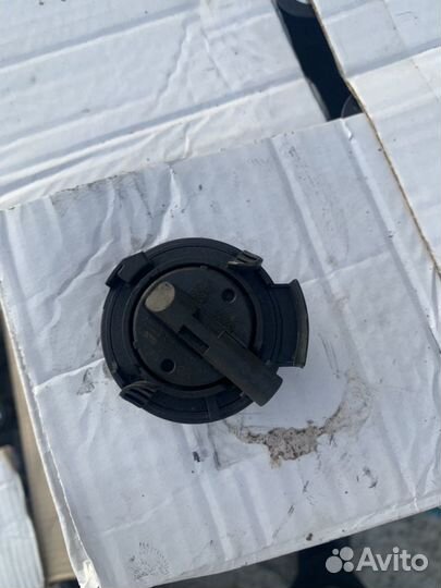 Датчик удара в двери Мерседес w222