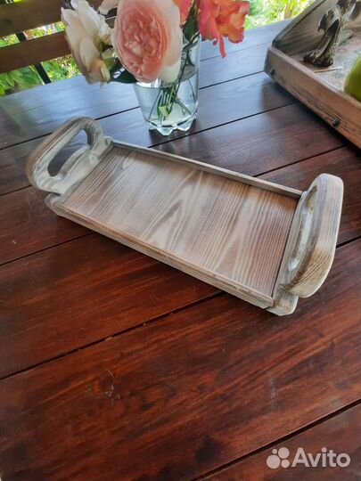 Деревянный поднос ручной работы