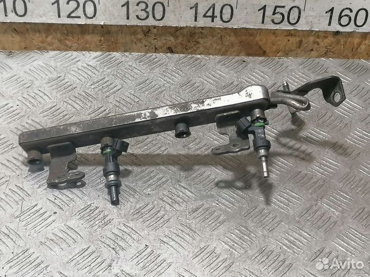 Рейка топливная рампа Nissan Tiida c11