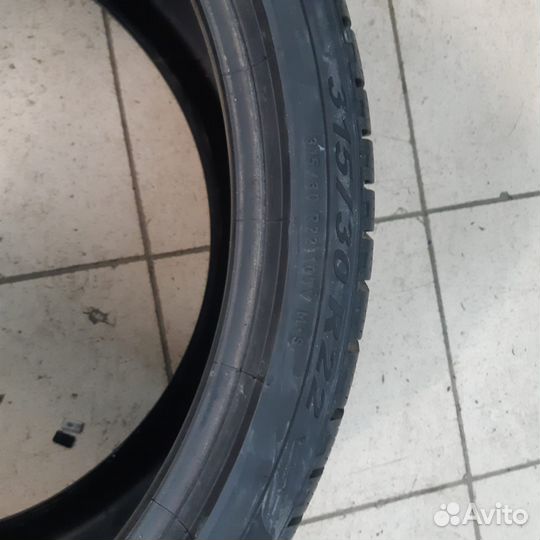 Pirelli Scorpion Winter 285/35 R22 и 315/30 R22