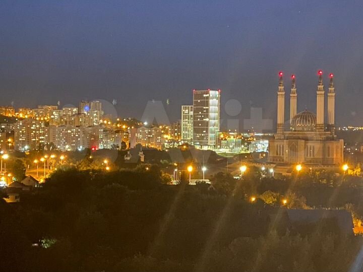 3-к. квартира, 95 м², 8/10 эт.