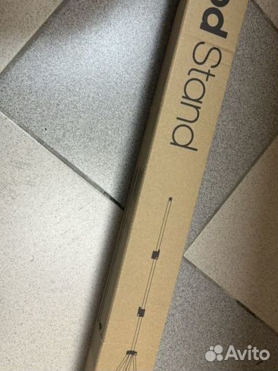 Штатив для кольцевой лампы