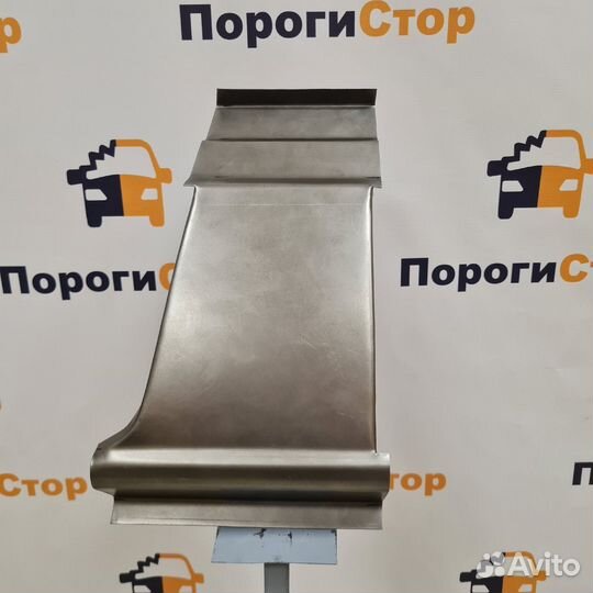 Порог пассажирской двери VW Crafter maxi