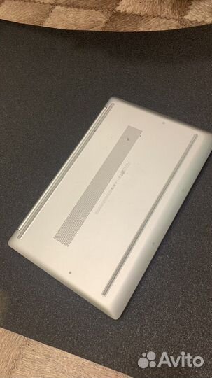 Ноутбук HP Laptop 17-cn0113ur серебристый