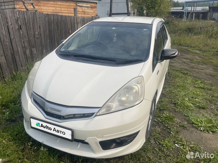 Honda Fit Shuttle 1.3 CVT, 2012, 283 000 км