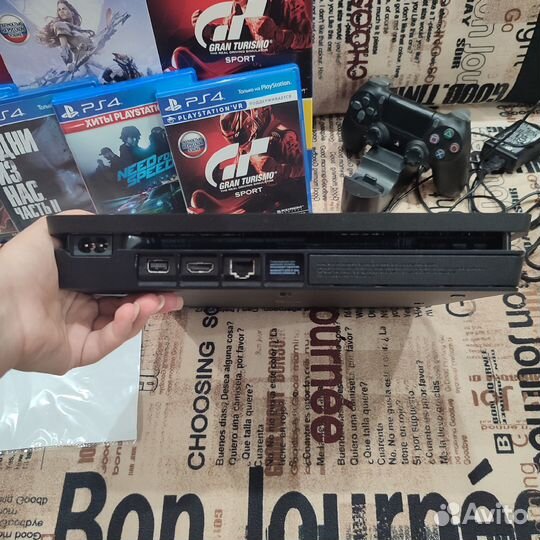 Sony PlayStation 4 Slim 1TB с играми