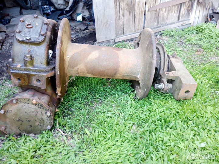 Лебёдка от бтр