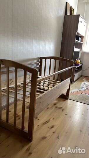 Кроватка детская