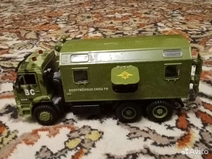 Модель грузовика