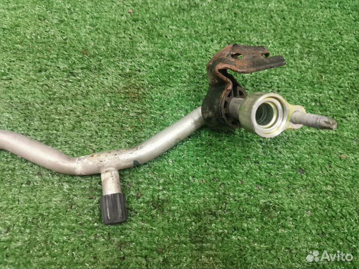 Трубка кондиционера Ford Fiesta MK6 1.4 spjc 2012