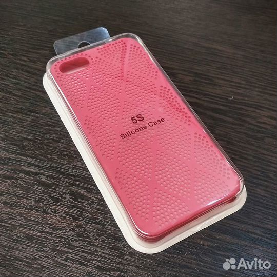 Чехлы и стекла для iPhone 5/5S/SE