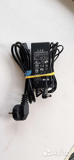 Блок питания 48 V, 1 35 A