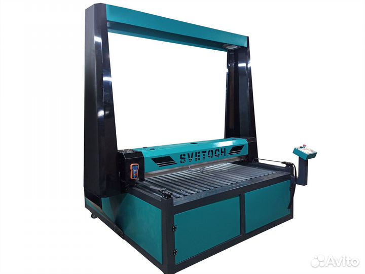 Лазерный станок-резчик