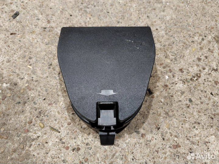 Знак аварийной остановки Audi A4 B8/8K 2009