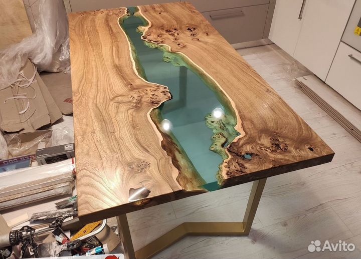 Эпоксидный стол