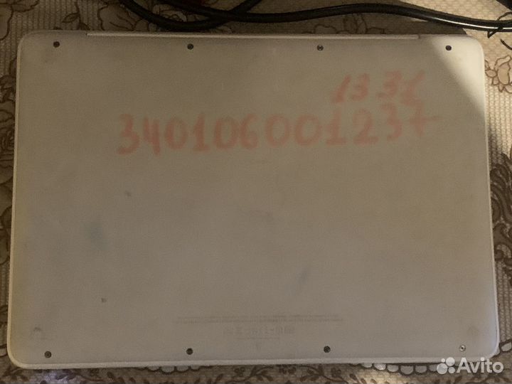 Macbook 13 2010 9gb оперативки + ssd 120gb