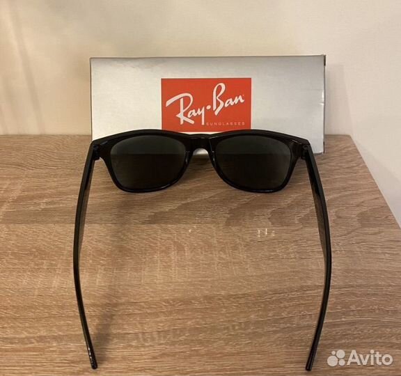 Солнцезащитные очки ray ban