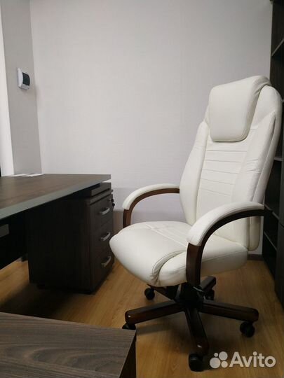 Компьютерное кресло