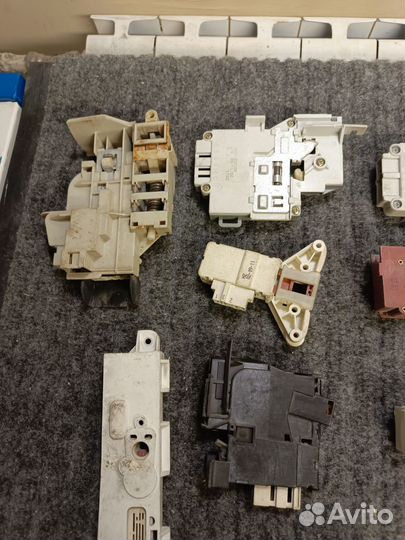 Замок стиральной машины