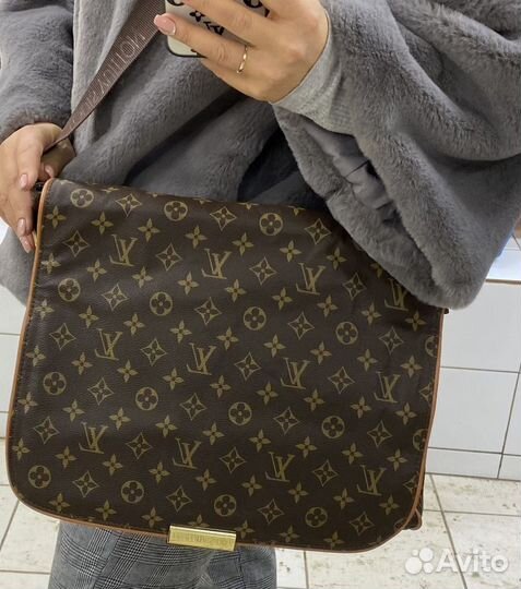 Сумка Louis vuitton