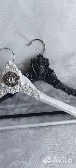 Вешалка плечики свадебные