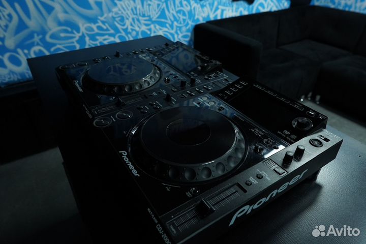 Pioneer CDJ 2000