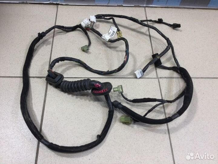 Проводка (коса) двери задняя левая Hyundai Solaris