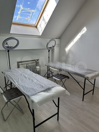 Сдам кушетку /рабочее место для мастера