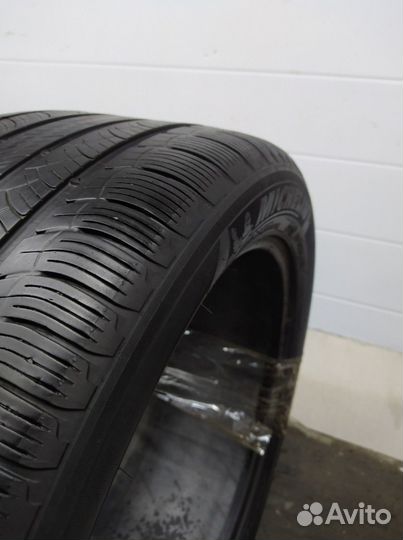 Michelin Latitude Tour HP 295/40 R20 116Z