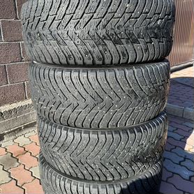 Nokian Tyres Hakkapeliitta 8 SUV 285/60 R18