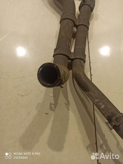 Патрубок системы охлаждения (Volkswagen Touareg)