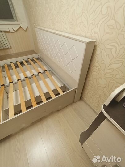 Кровать двухспальная бу